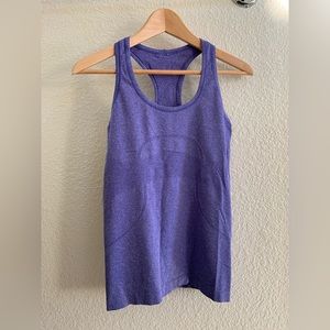 Lululemon top